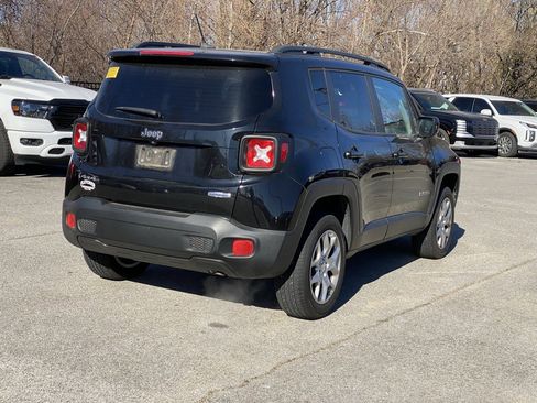 Used 2017 Jeep Renegade Latitude image 7