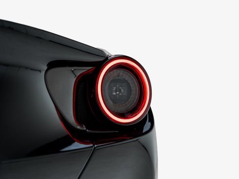 Used 2019 Ferrari Portofino RWD image 37