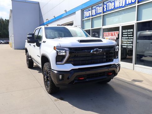 New 2026 Chevrolet Silverado 2500 LTZ w/ LTZ Plus Package AWD/4WD image 2