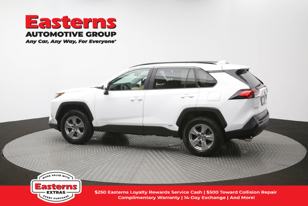 Used 2023 Toyota RAV4 LE AWD/4WD image 61