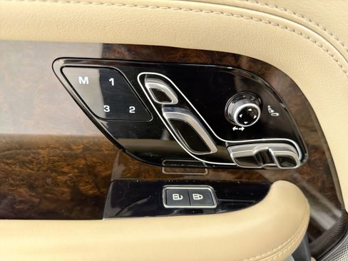 Used 2022 Land Rover Range Rover Westminster Edition image 11