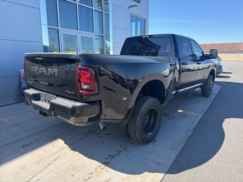 New 2026 RAM 3500 Big Horn AWD/4WD image 10