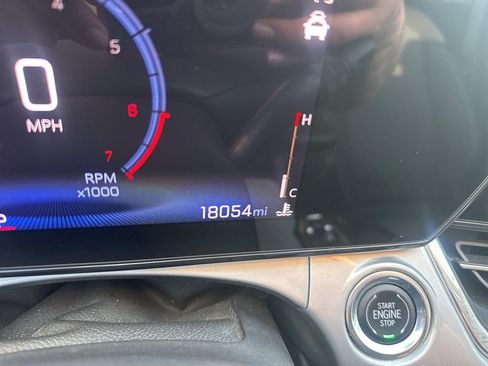 Used 2025 Chevrolet Trax LT w/ Driver Confidence Package image 10