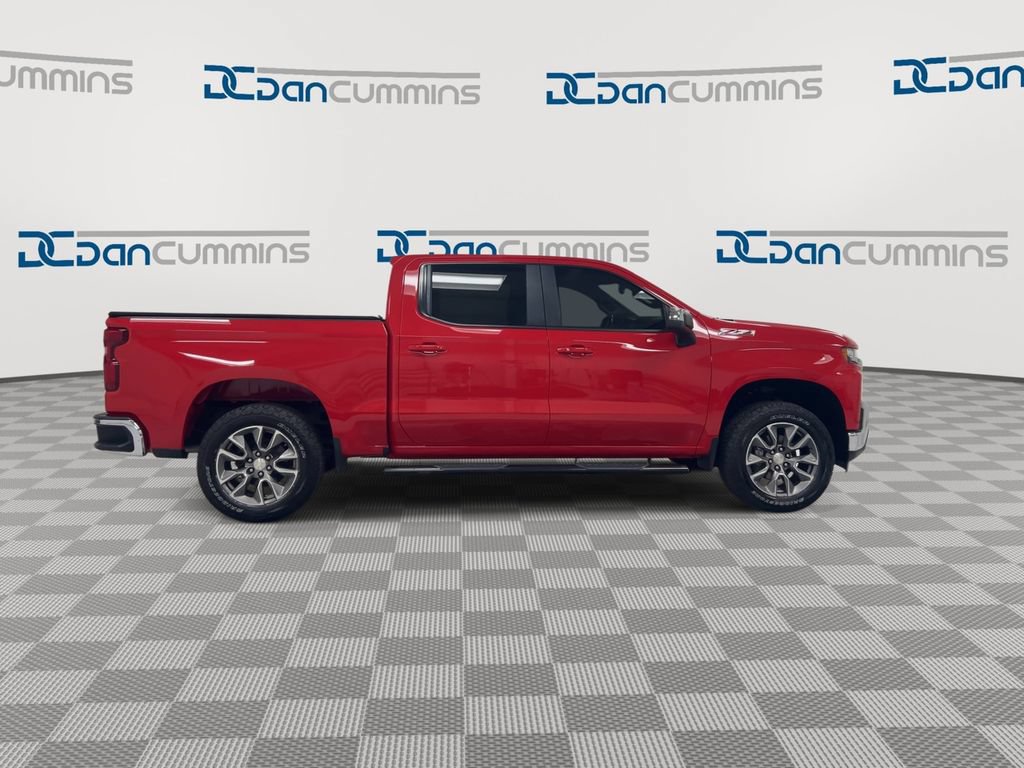 Used 2022 Chevrolet Silverado 1500 LT w/ Z71 Off-Road Package AWD/4WD image 9