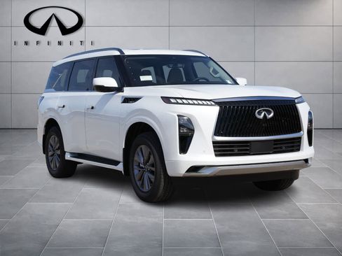New 2026 INFINITI QX80 Pure image 3