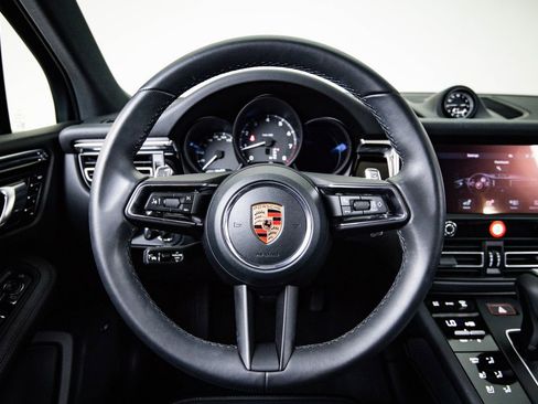 Certified 2026 Porsche Macan image 26