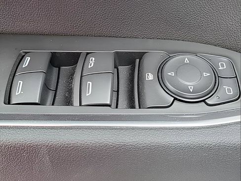 Used 2026 Chevrolet Silverado 1500 LT w/ Texas Edition Plus image 15