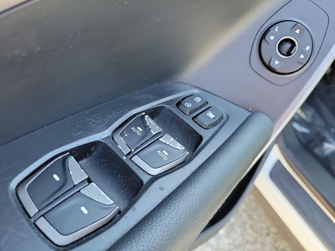 Used 2018 Hyundai Santa Fe Sport w/ 2.4L Value Package 02 image 18