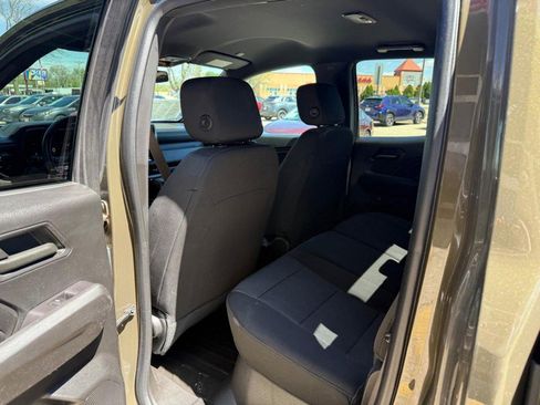 Used 2023 Chevrolet Colorado W/T RWD image 12