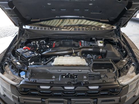Used 2025 Ford F150 Raptor AWD/4WD image 21