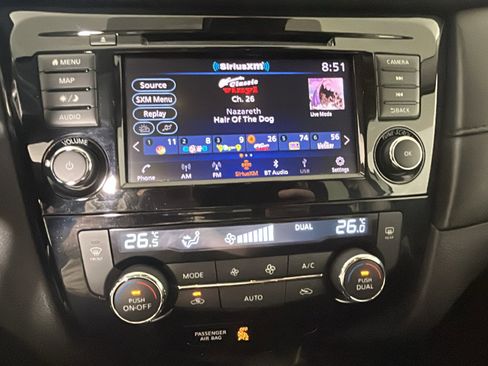 Used 2020 Nissan Rogue SV AWD/4WD image 21
