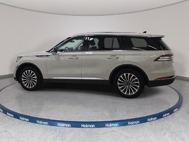 Certified 2023 Lincoln Aviator Reserve w/ Elements Package Plus AWD/4WD image 8