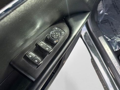 Used 2022 Lincoln Nautilus Reserve image 12