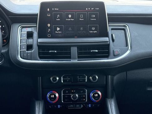 Used 2023 GMC Yukon XL AT4 w/ Technology Package AWD/4WD image 18