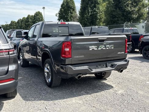 Used 2025 RAM 1500 Big Horn AWD/4WD image 4