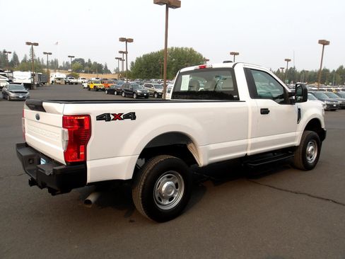 Used 2021 Ford F250 XL w/ Power Equipment Group image 5