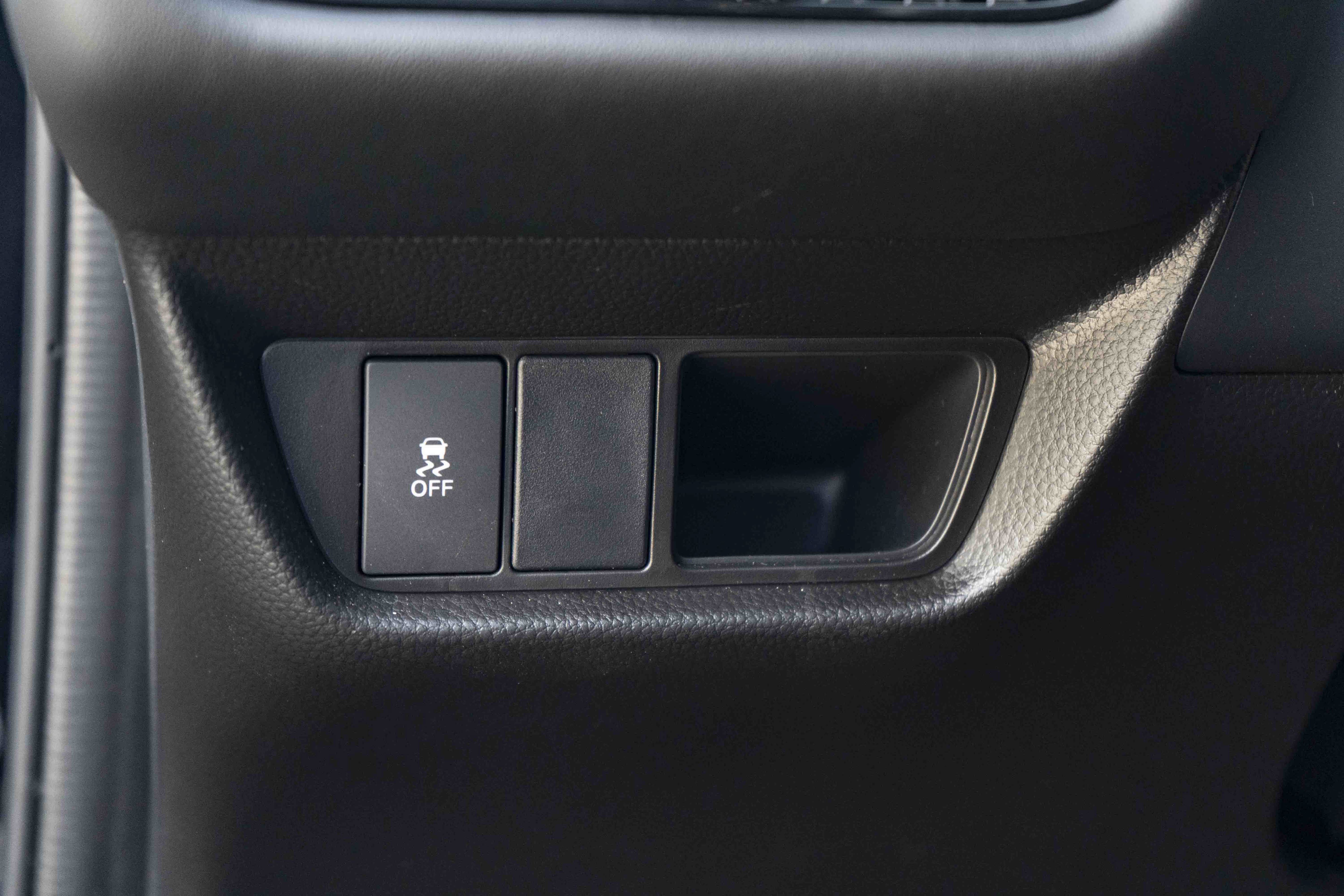Used 2027 Honda HR-V LX image 40