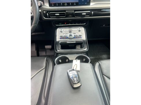 Used 2023 Lincoln Nautilus Reserve w/ Equipment Group 201A AWD/4WD image 10