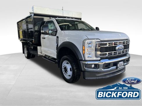 New 2026 Ford F450 XL w/ XL Chrome Package RWD image 3