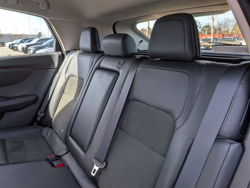 Used 2023 Nissan Ariya FWD image 30