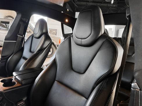 Used 2018 Tesla Model S 75D image 28