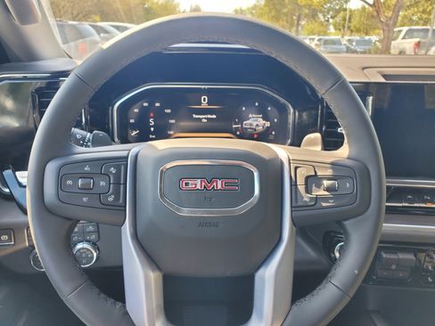 New 2026 GMC Sierra 1500 SLT w/ SLT Premium Plus Package AWD/4WD image 12