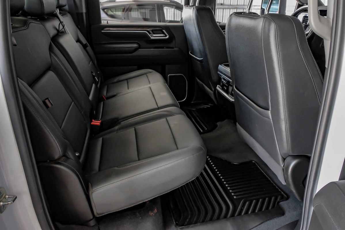 Used 2025 Chevrolet Silverado 2500 LTZ w/ LTZ Convenience Package AWD/4WD image 35
