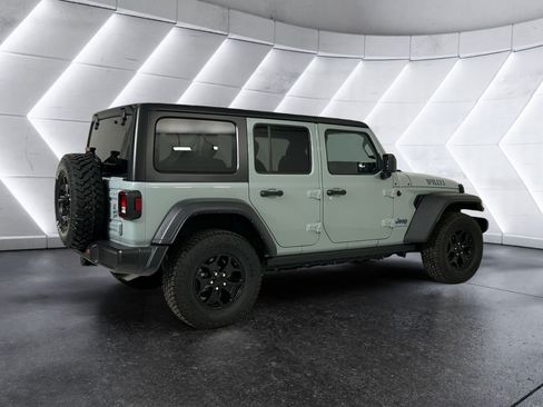 Used 2023 Jeep Wrangler Unlimited AWD/4WD image 4