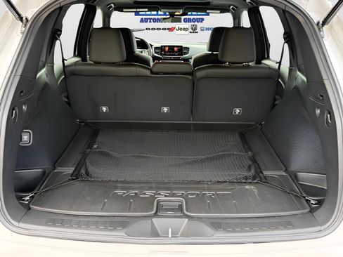 Used 2024 Honda Passport Black Edition image 33