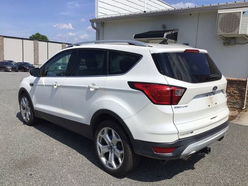 Used 2019 Ford Escape Titanium FWD image 6
