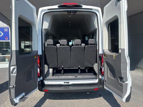 Used 2024 Ford Transit 350 XLT image 12