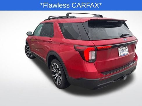 Used 2025 Ford Explorer ST-Line image 4