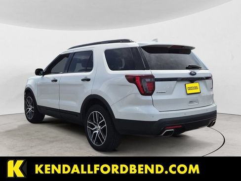 Used 2017 Ford Explorer Sport AWD/4WD image 3