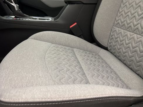 Used 2022 Chevrolet Equinox LT w/ Driver Convenience Package image 21