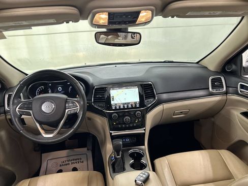 Used 2019 Jeep Grand Cherokee Limited AWD/4WD image 19