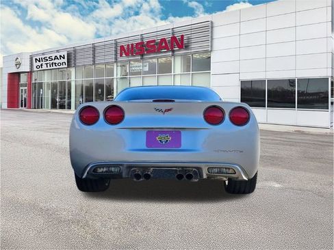 Used 2005 Chevrolet Corvette Coupe w/ Preferred Equipment Group image 6