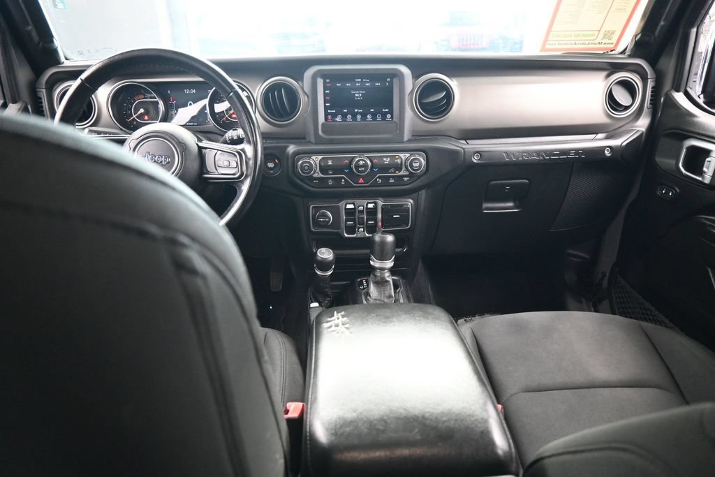 Used 2021 Jeep Wrangler Unlimited Sport AWD/4WD image 36