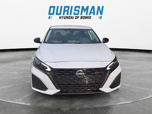 Used 2024 Nissan Altima 2.5 SR FWD image 8