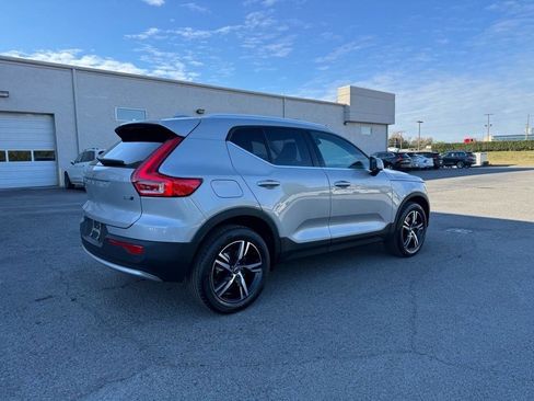 New 2025 Volvo XC40 B5 Core image 3