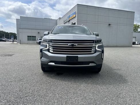 Used 2023 Chevrolet Suburban High Country AWD/4WD image 8