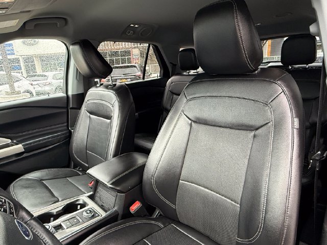 Used 2022 Ford Explorer Limited w/ Limited Technology Package AWD/4WD image 24