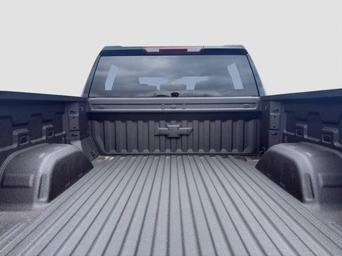 Used 2026 Chevrolet Silverado 1500 Custom Trail Boss w/ Midnight Edition AWD/4WD image 19