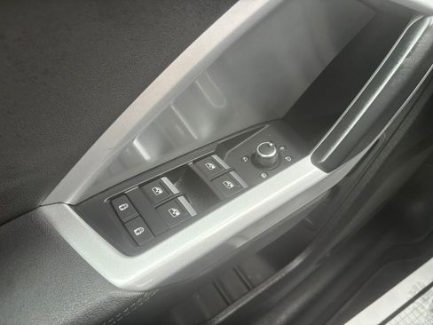 Used 2024 Audi Q3 2.0T Premium image 20