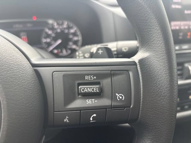 Used 2024 Nissan Pathfinder S AWD/4WD image 16