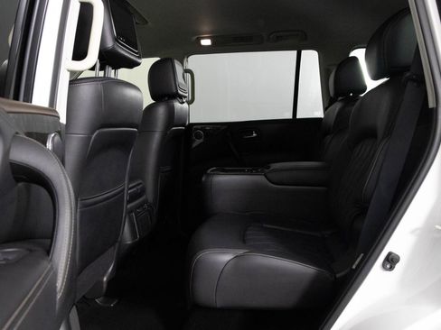 Used 2023 Nissan Armada Platinum w/ Captain's Chairs Package image 36