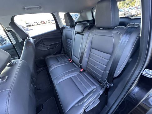 Used 2019 Ford Escape SEL image 23