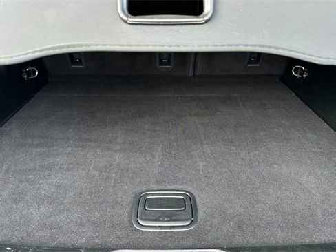 Used 2019 Jeep Cherokee Trailhawk image 18