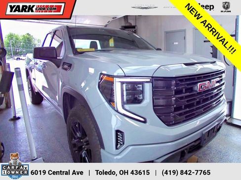 Used 2024 GMC Sierra 1500 Elevation AWD/4WD image 1