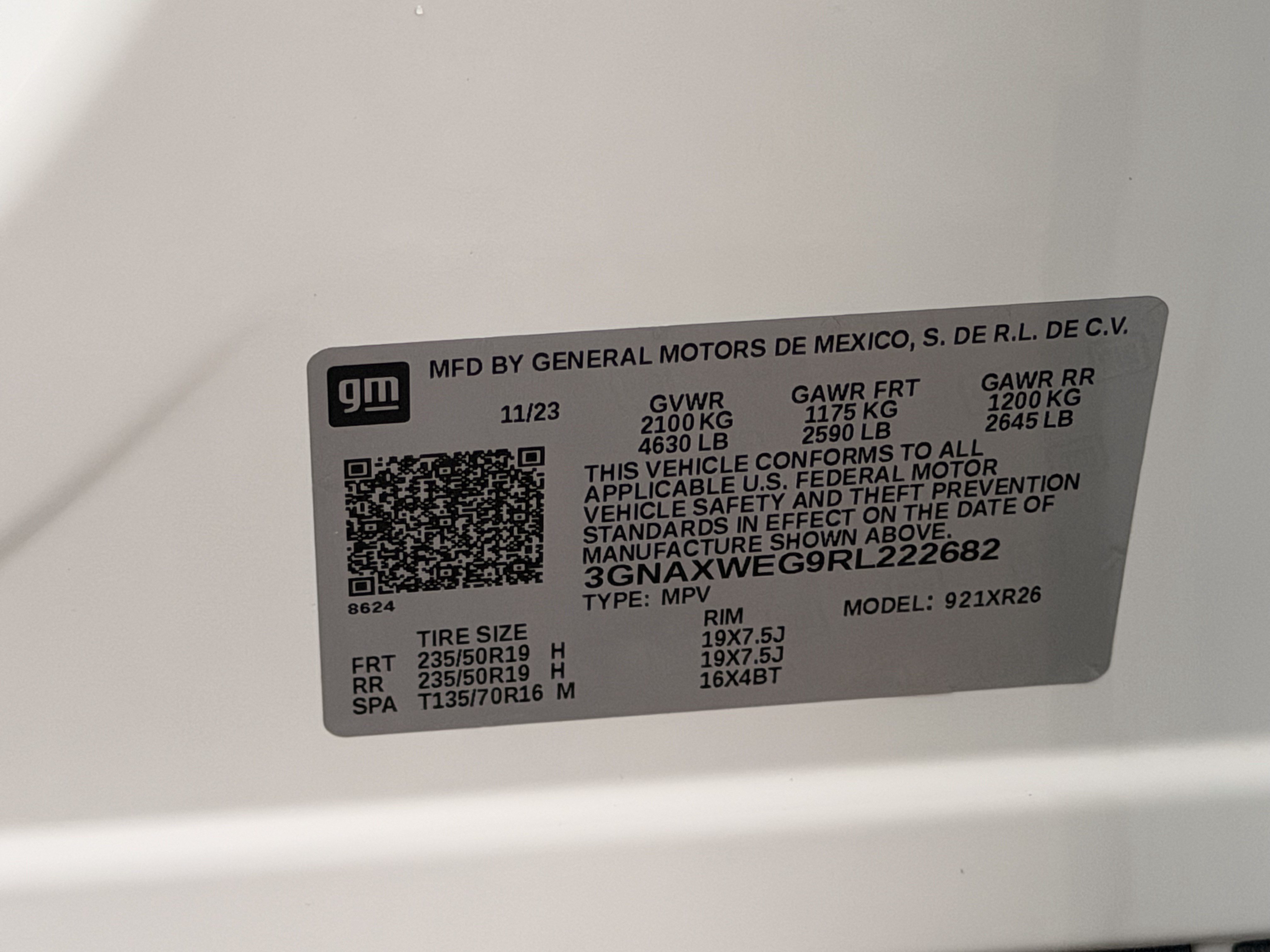 Used 2024 Chevrolet Equinox RS w/ LPO, Floor Liner Package AWD/4WD image 30