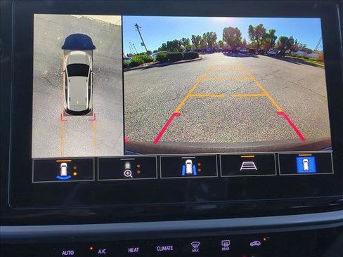 Used 2023 Chevrolet Bolt EUV Premier w/ Redline Edition image 13